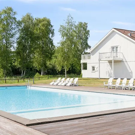 Anniek - 1km To The Fjord By Interhome